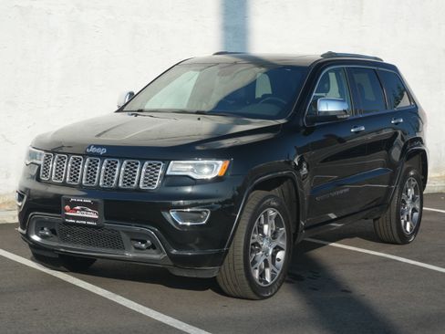 Used 2020 Jeep Grand Cherokee Overland AWD/4WD image 1