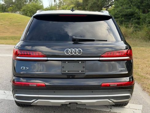 Used 2021 Audi Q7 3.0T Premium Plus w/ Premium Plus Package AWD/4WD image 4