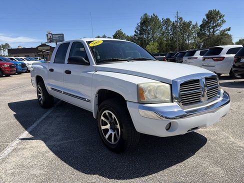 Used 2005 Dodge Dakota Laramie AWD/4WD image 8
