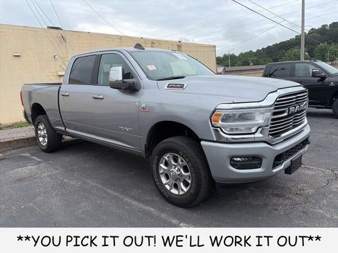 Used 2024 RAM 2500 Laramie AWD/4WD image 1