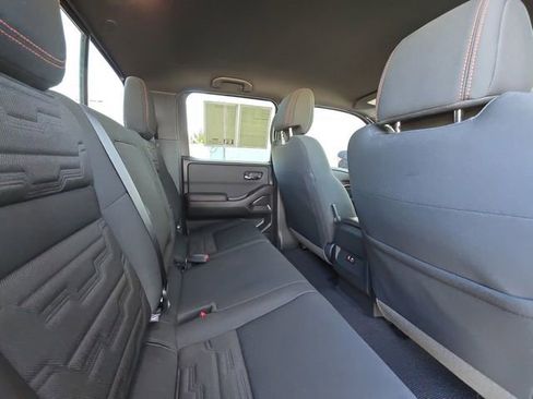 Used 2024 Nissan Frontier Pro-X w/ Technology Package image 28