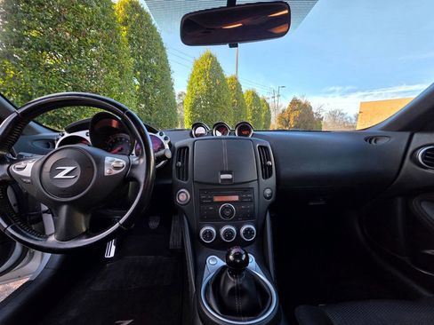 Used 2014 Nissan 370Z Coupe w/ Sport Package image 13