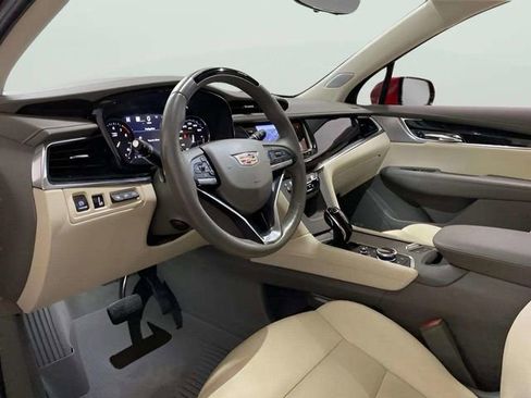 Used 2023 Cadillac XT6 Premium Luxury w/ Technology Package AWD/4WD image 35