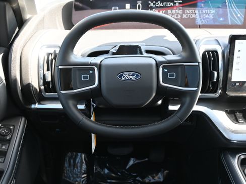 New 2027 Ford Expedition Platinum w/ Driver's Package RWD image 22