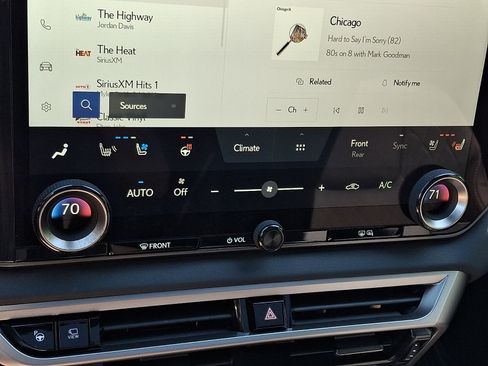 Certified 2026 Lexus RX 450h AWD image 17