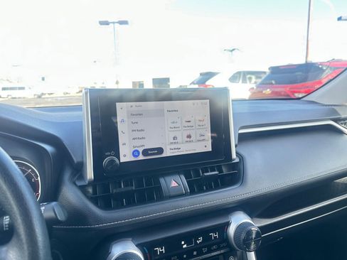 Used 2025 Toyota RAV4 XLE image 21