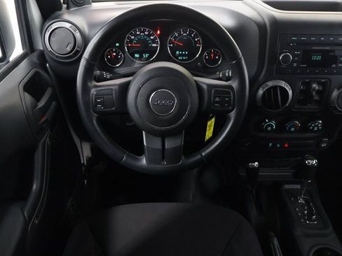 Used 2013 Jeep Wrangler Unlimited Sport image 16