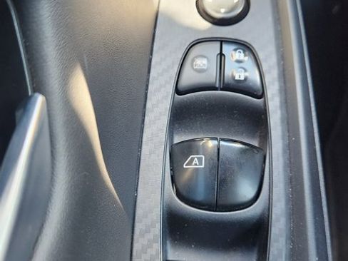 Used 2022 Nissan Sentra SV w/ Trunk Package image 32