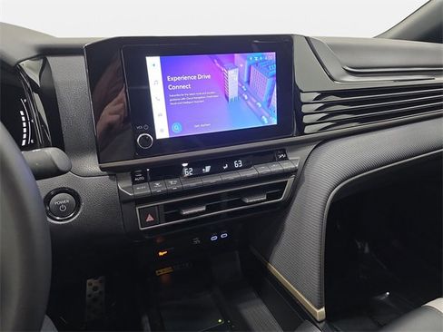 Certified 2025 Toyota Camry SE image 17