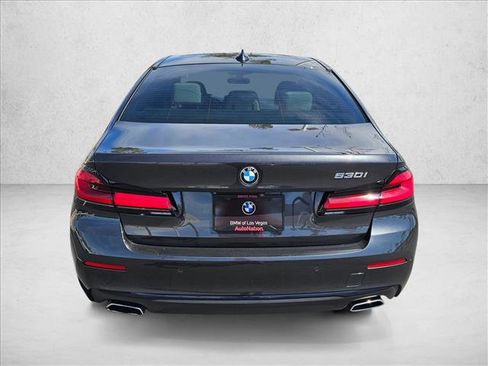 Used 2023 BMW 530i w/ Convenience Package image 7