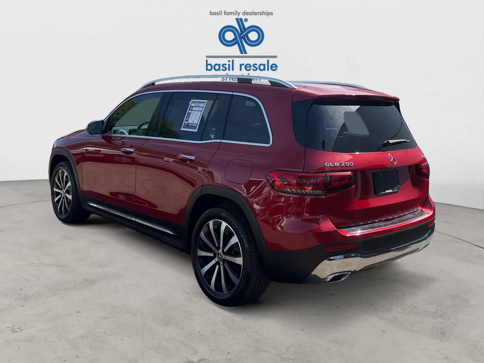Used 2022 Mercedes-Benz GLB 250 4MATIC image 4