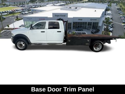 Used 2017 RAM 5500 Tradesman w/ Chrome Appearance Group image 9