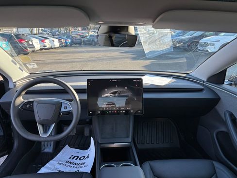 Used 2024 Tesla Model 3 image 13