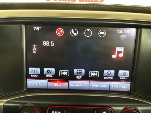 Used 2016 GMC Sierra 2500 Denali w/ Duramax Plus Package AWD/4WD image 28