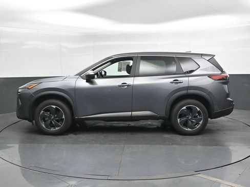 Used 2024 Nissan Rogue SV FWD image 10