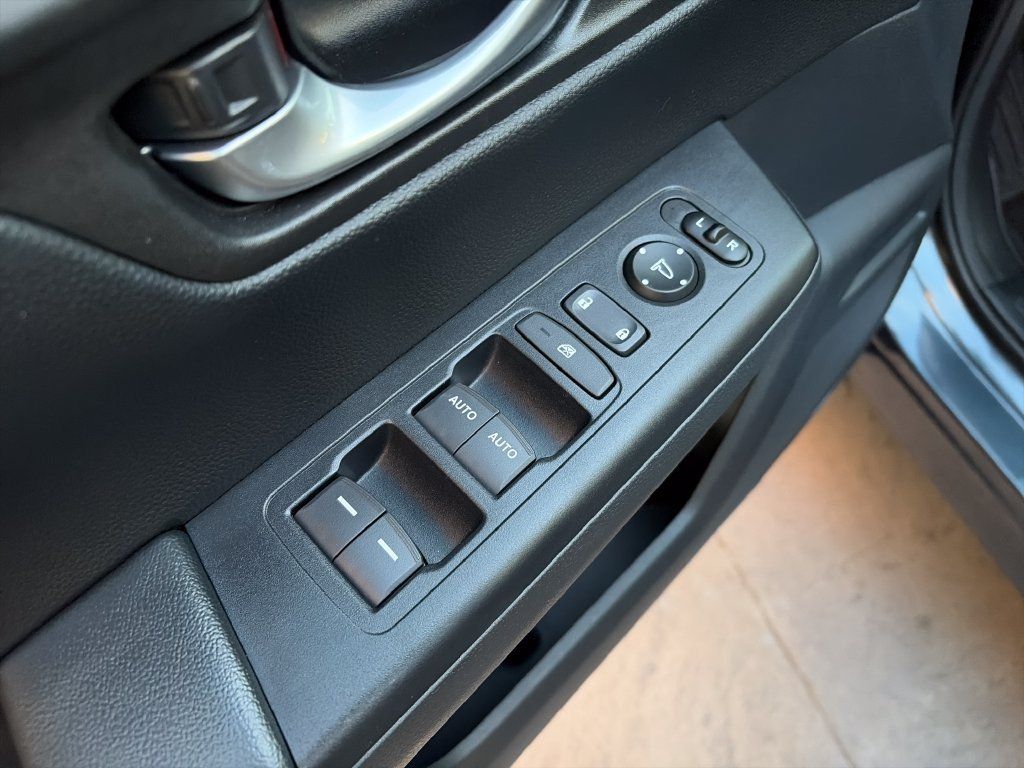 Used 2024 Honda CR-V Sport image 23