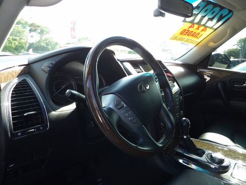 Used 2017 INFINITI QX80 4WD image 6