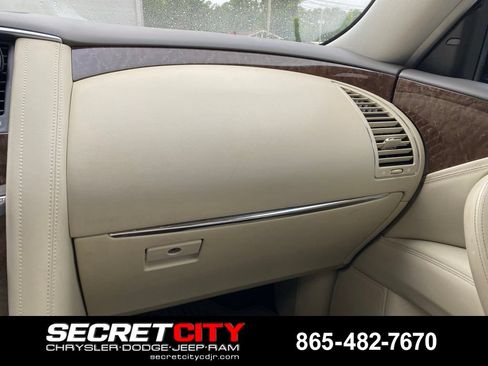 Used 2017 INFINITI QX80 4WD w/ Driver Assistance Package image 15