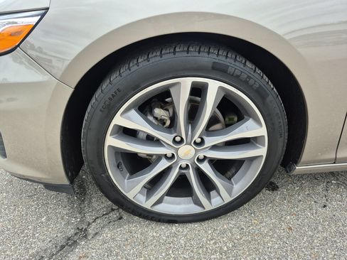 Used 2024 Chevrolet Malibu LT FWD image 33
