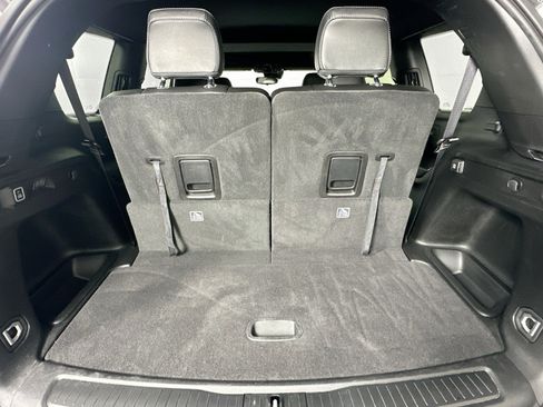 Used 2023 Jeep Grand Cherokee L Laredo RWD image 26