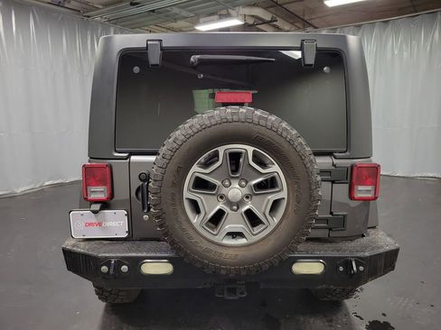 Used 2014 Jeep Wrangler Unlimited Rubicon w/ Connectivity Group image 8