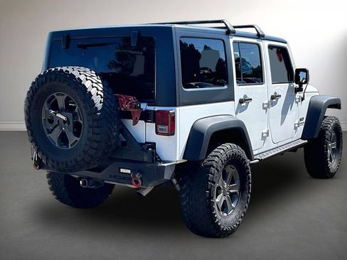Used 2017 Jeep Wrangler Unlimited Rubicon AWD/4WD image 5