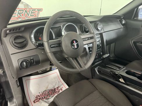 Used 2006 Ford Mustang GT image 10