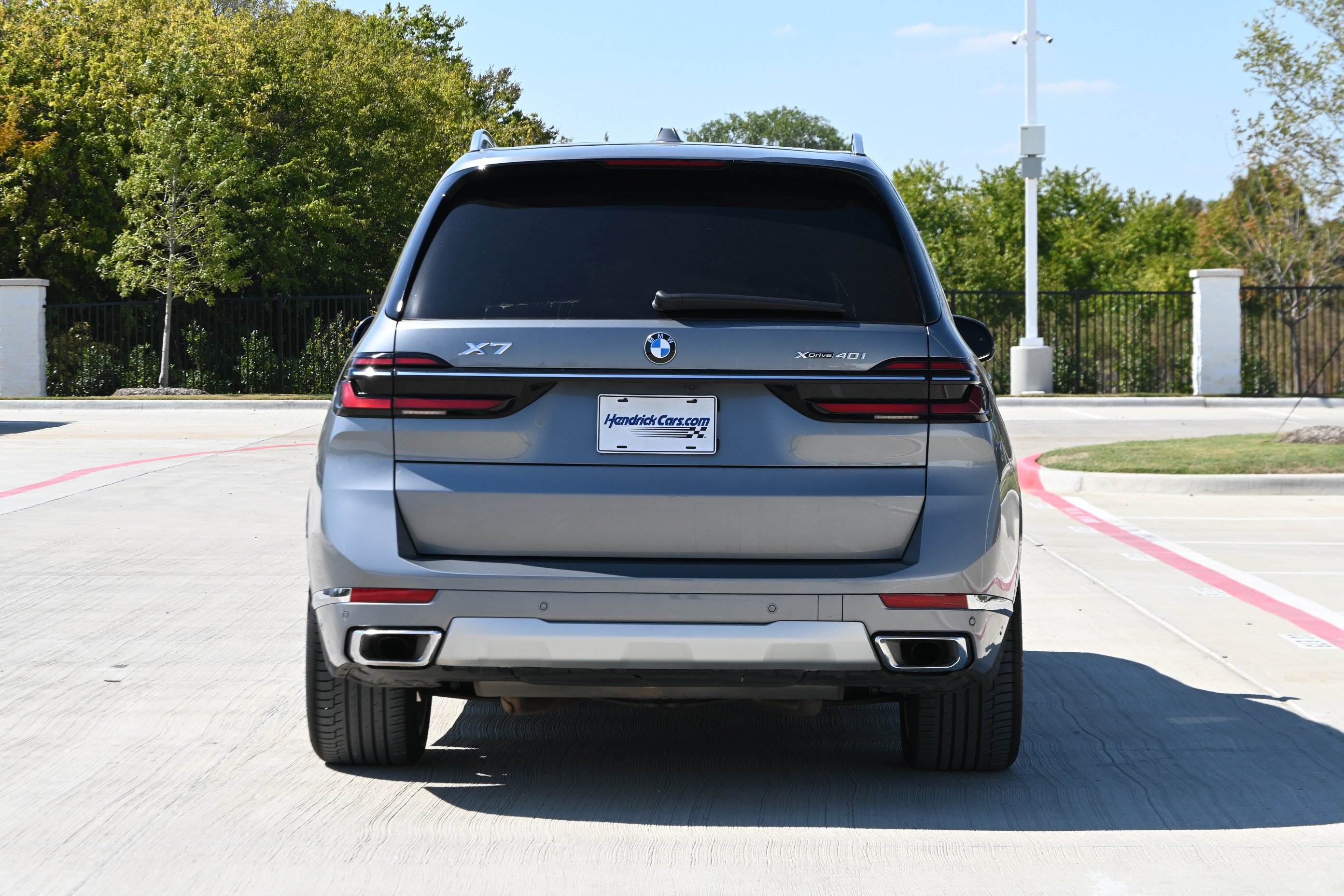 Certified 2025 BMW X7 xDrive40i w/ Parking Assistance Package AWD/4WD image 7