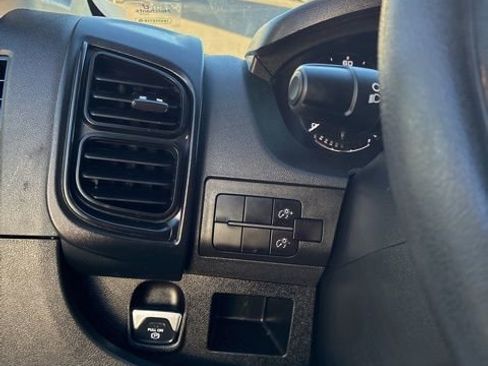 Used 2023 RAM ProMaster 2500 FWD image 40