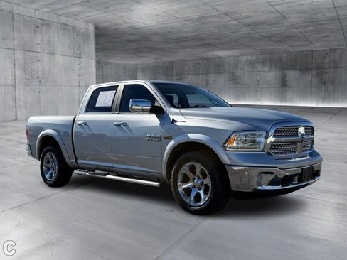 Used 2018 RAM 1500 Laramie w/ Convenience Group image 7