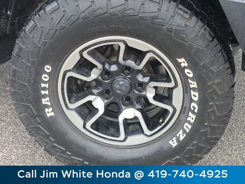 Used 2016 RAM 1500 Rebel w/ Luxury Group image 10