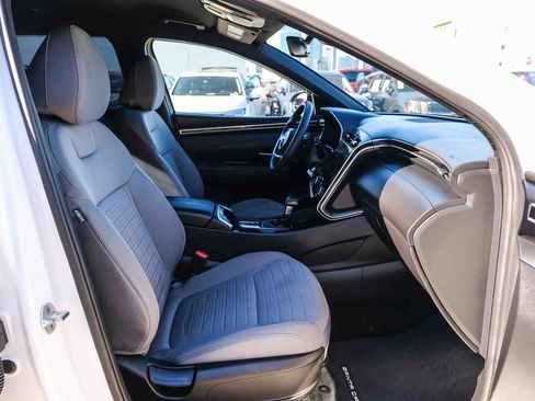 Used 2023 Hyundai Santa Cruz SE AWD/4WD image 18