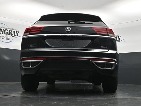 Used 2022 Volkswagen Atlas Cross Sport SEL R-Line AWD/4WD image 31