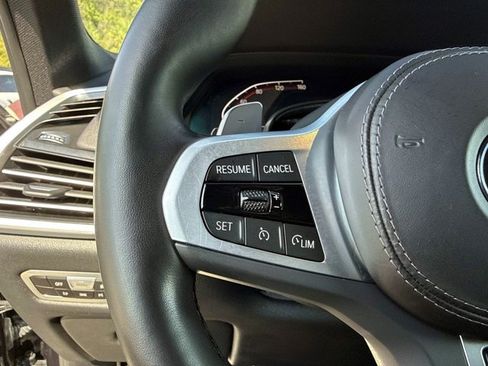 Used 2022 BMW X5 sDrive40i w/ M Sport Package RWD image 34