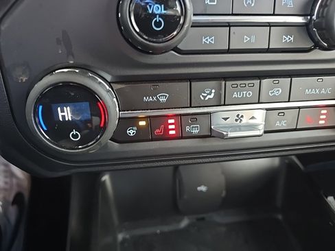 Used 2023 Ford Bronco Wildtrak image 18