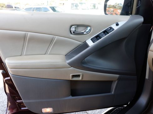 Used 2013 Nissan Murano SL w/ Navigation Pkg image 45