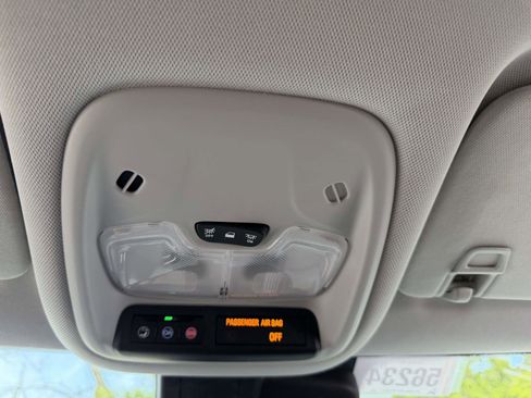 Certified 2023 Chevrolet TrailBlazer LT FWD image 30