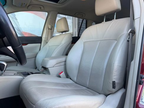 Used 2011 Subaru Outback 2.5i Limited image 10