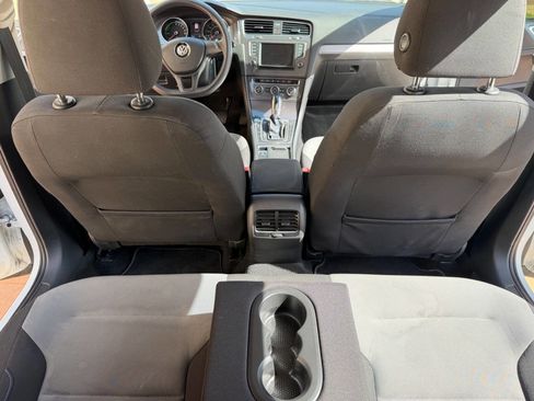 Used 2016 Volkswagen e-Golf SE w/ DC Fast Charging Package image 20