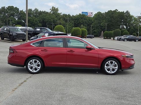 Used 2024 Honda Accord LX image 6