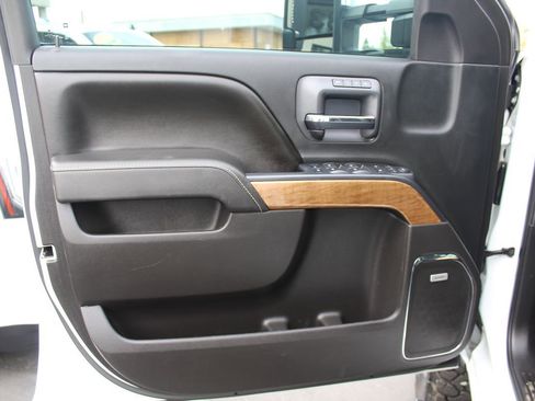 Used 2016 Chevrolet Silverado 2500 LTZ w/ Duramax Plus Package image 20