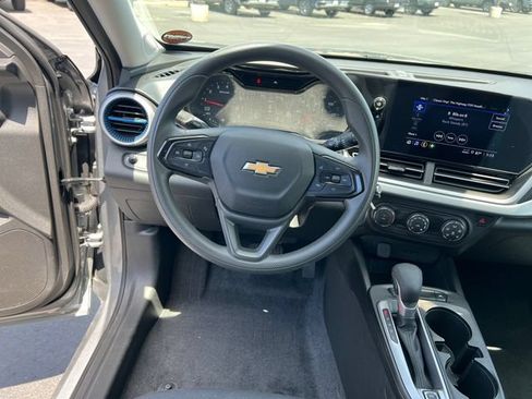 Certified 2026 Chevrolet Trax LS FWD image 15