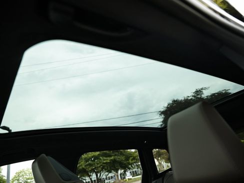 Used 2025 BMW X3 xDrive30i w/ Premium Package image 15