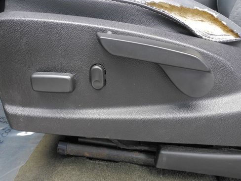 Used 2016 Chevrolet Colorado Z71 AWD/4WD image 20
