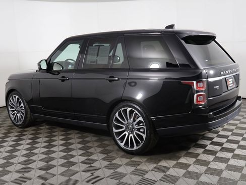 Used 2020 Land Rover Range Rover HSE image 17