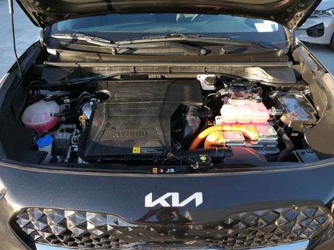 Used 2022 Kia Niro LXS image 28