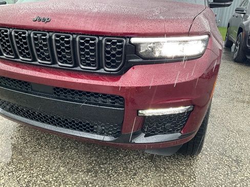 New 2025 Jeep Grand Cherokee L Summit w/ Advanced Protech Group IV image 33