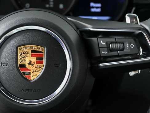 Used 2026 Porsche Macan AWD/4WD image 11