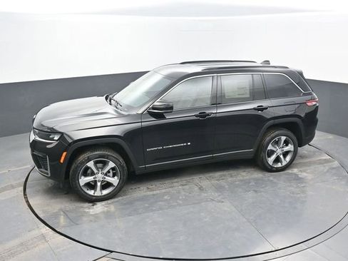 New 2026 Jeep Grand Cherokee Limited image 44