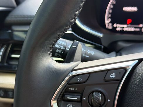 Certified 2023 Acura MDX SH-AWD w/ Advance Package image 35